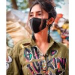 Ashnoor Kaur Instagram - Never bend your head, always hold it high... Look at the world, straight in the eye✨ #BelieveInYourself #StayStrong . . #ashnoorstylediaries #whatiwore Wearing @closet.hues Mask @maskbykavita