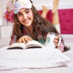 Ashnoor Kaur Instagram - Aren’t sundays for long naps, staying in your PJs all day long and getting engrossed in your favourite book?♥️ . . What’s your favourite Sunday pass-time?? Wearing @clts.in Bedsheet @sassoonfab Home Sweet Home
