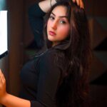 Ashnoor Kaur Instagram - Reminder- People throw shade on what shines🖤✨