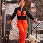 Ashnoor Kaur Instagram - Addicted to hope, addicted to self love✨ . . We are 7M strong now peopleee, thank you for this pre birthday gift🧡 I love you all sooo much! Wearing @burger.bae 📸 @kauravneet79