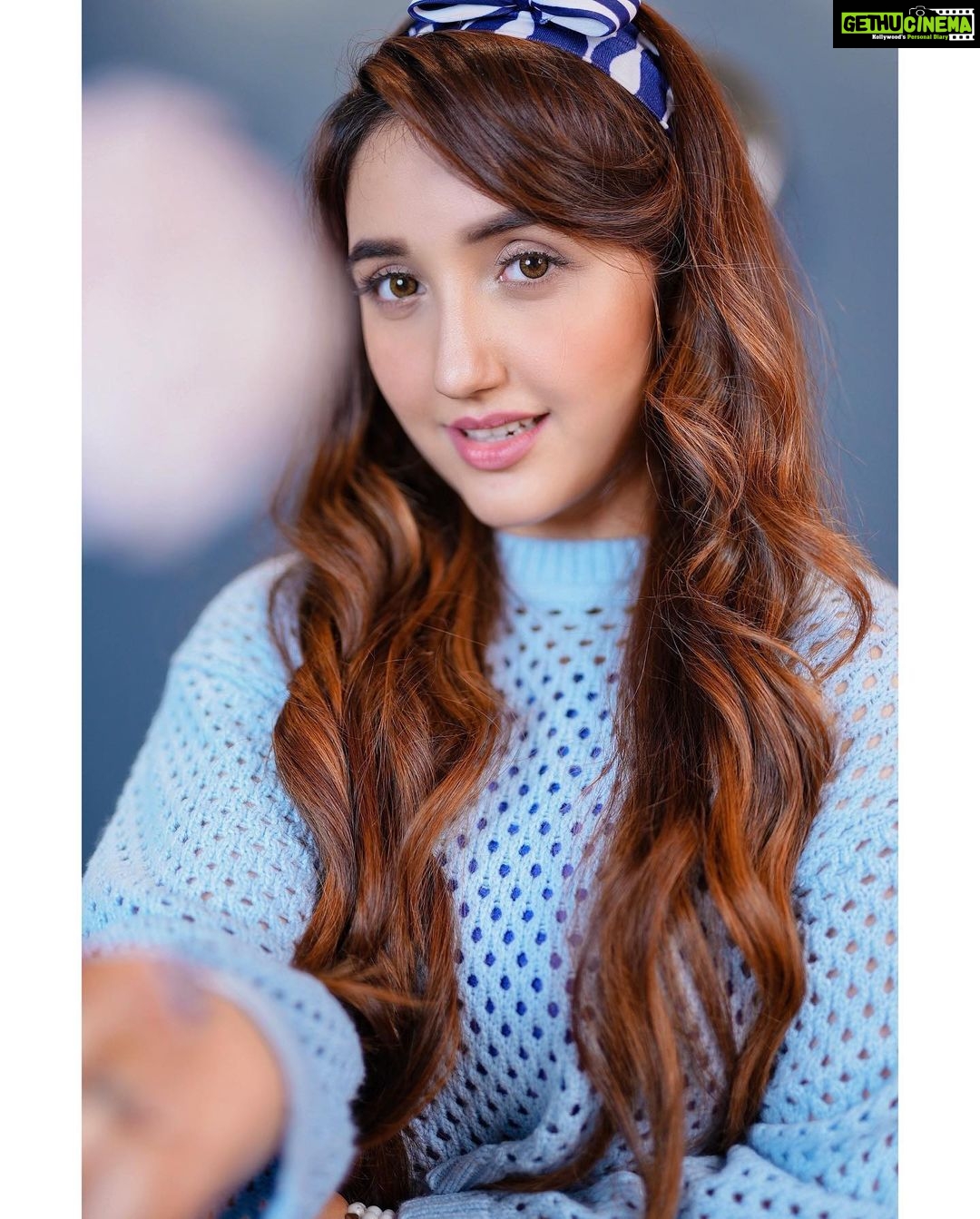 Ashnoor Kaur Instagram - Blue thou art, intensely blue; Flower, whence came thy dazzling hue?💙