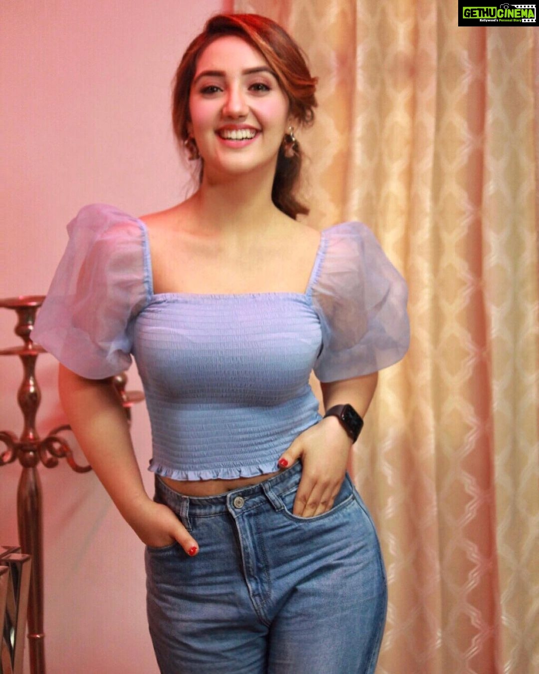 Ashnoor Kaur - 622.2K Likes - To fall in love with yourself is the first secret to happiness✨