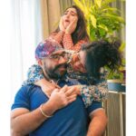 Ashnoor Kaur Instagram - Idk what’s more consistent than me 3rd wheeling for life🤪 (Swipe to see) #FamilyDay . HAPPY FAMILY DAY♥️ You are my strength mom dad, love you @kauravneet79 @gurmeetsingh0911