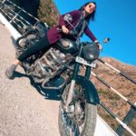 Ashnoor Kaur Instagram - Ride the bike of life on your own terms🔥 . . (Bullet just for picture purposes as ‘m underage😝 ; Wish to ride one as soon as ‘m 18!! Just like my pa @gurmeetsingh0911 Okay??😬) . . Wearing @juneberry__official 📸 @shanty_kanwer sir🤗