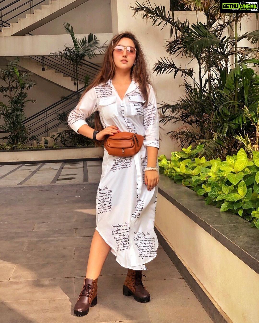 Ashnoor Kaur Instagram - Just a girl boss building her empire✨ . . #WhatIWore #ashnoorstylediaries Wearing @drobekart Boots @juneberry__official Jewellery @jewelsgalaxy