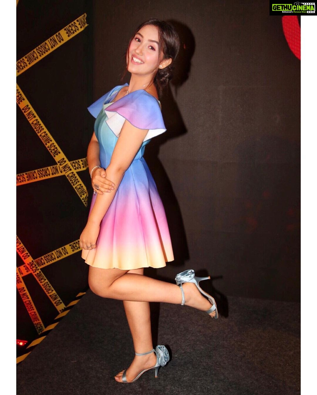 Ashnoor Kaur Instagram - Be a butterfly, pretty to see, hard to catch 🦋✨ . . . #WhatIWore #ashnoorstylediaries Wearing @meeamifashion Heels @ontoeontoe 📸 @moviematemedia