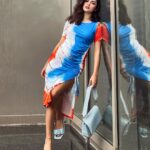 Avneet Kaur Instagram - Feeling colourful!🧡🦋🤍✨ Wearing- @urbanic_in Heels- @londonrag_in Bag- @miraggiolife 📸- @sonianandra