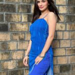 Avneet Kaur Instagram - Dum dara dum dara mast mast playing in the background 🎵💙 Wearing- @garvili Mumbai, Maharashtra