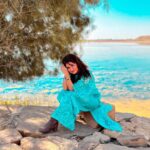 Avneet Kaur Instagram - Tere bas main kuch vi nai ae dil nu eh samjhawan, tu jhoom 💙🌅 Styling : @akansha.27 @tiara_gal Outfit : @theboozybutton Jewellery : @_slush288_ 🤝 : @houseofcreativity._ @style_by_ruchi @ishikapunamiya Jaisalmer - The Golden Heaven