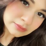 Avneet Kaur Instagram - Hi 💛🍁🍂