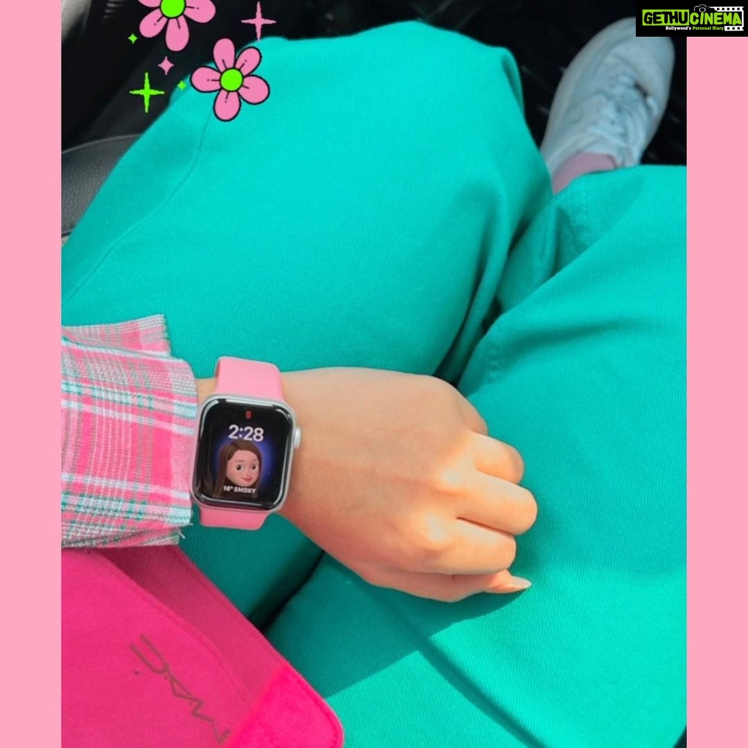 Avneet Kaur Instagram - Casually flaunting my new piercings likeβ¦.ππβ¨πΈππ»ββοΈ #littlethings #newpiercings #jewelryaddict