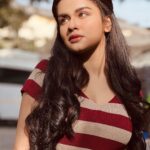 Avneet Kaur Instagram - 🌹