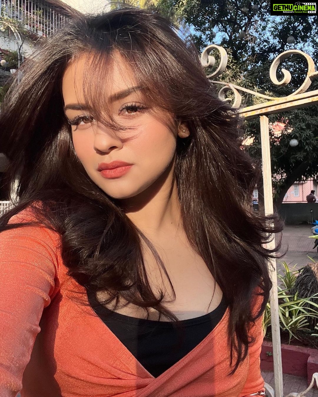 Avneet Kaur Instagram - Courage dear heart 🧡