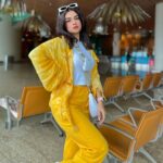Avneet Kaur Instagram - ✈️💛🌨 📸- @sonianandra Chhattarpati Shivaji International Airport Mumbai