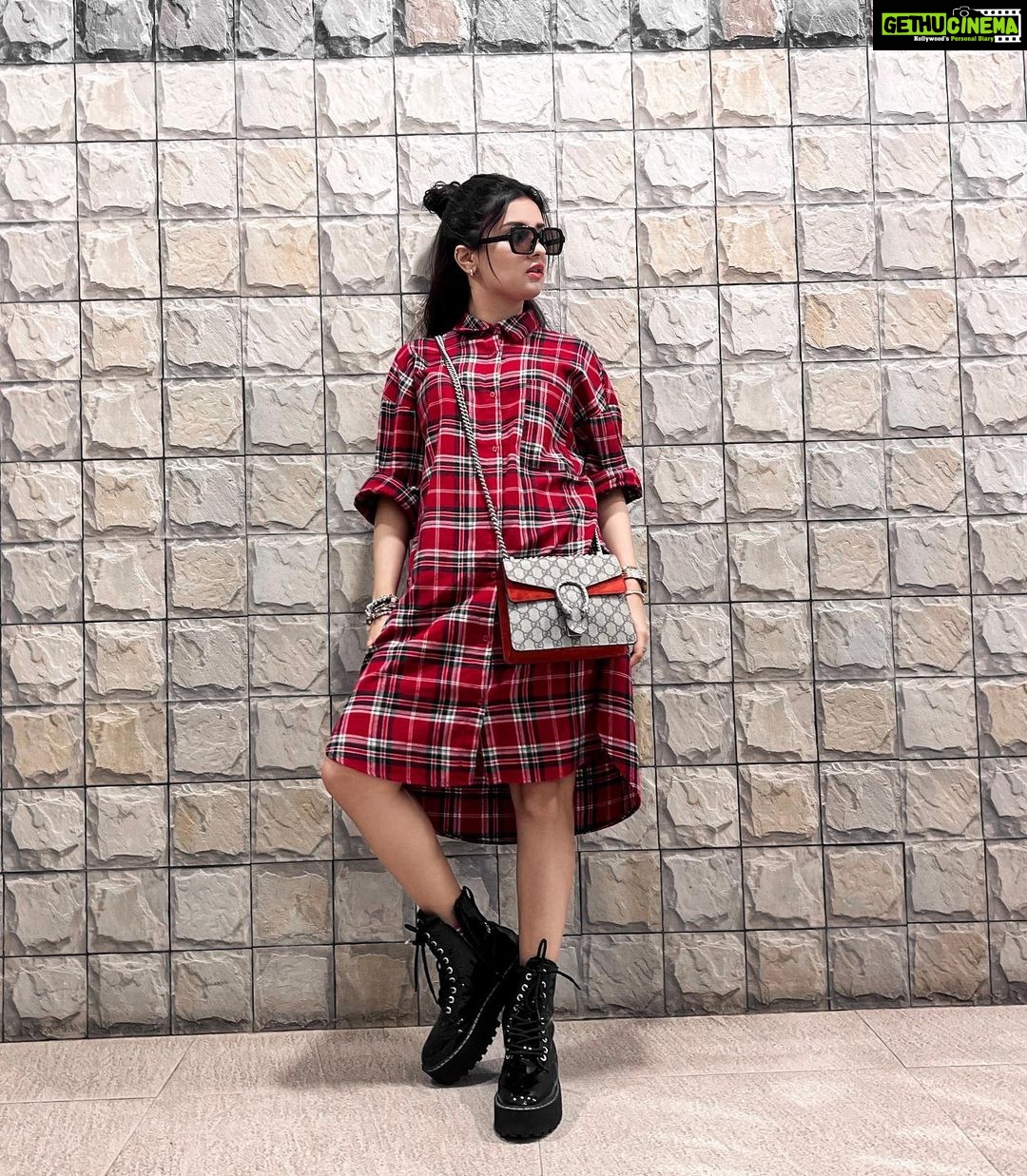 Avneet Kaur Instagram - I’m currently creating the woman I want to be, excuse me while I become extremely selfish with myself, time and energy.♥️ 📸- @krupalakhanii.16
