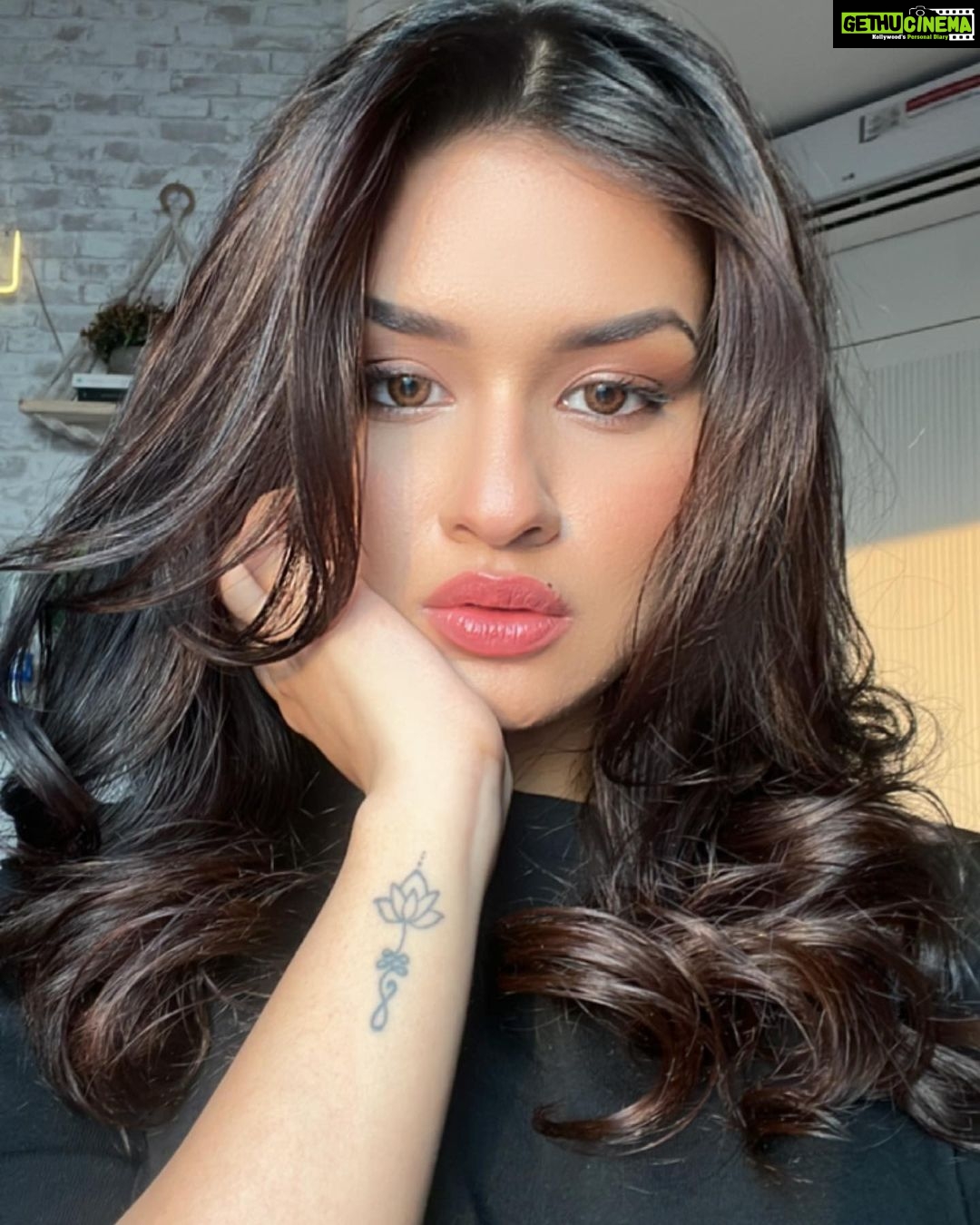 Avneet Kaur Instagram - Are your eyes blushing? ♥️