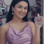 Avneet Kaur Instagram - Whether it’s diet, studies, skincare or career… I go to area experts whenever I am in doubt about any of this. So, when it came to picking the right fragrance for myself, I decided to depend on the guidance of the Engage Fragrance Finder. Do you get confused about picking the right perfume too? Learn more about this magic fragrance finder in this video to save you the trouble of picking the wrong one! @engagebyitc @dainikjagrannews @herzindagi #FragranceFinder #Fragrance #EngageDeo