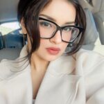 Avneet Kaur Instagram - It’s good to see you.👓❤️ #nopunintended Bhopal - The City of Lakes
