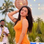 Avneet Kaur Instagram - Happy New Year 2022 🧡🍂 Let’s rock this year! 📸- @krupalakhanii.16 Goa