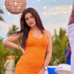 Avneet Kaur Instagram - Happy New Year 2022 🧡🍂 Let’s rock this year! 📸- @krupalakhanii.16 Goa