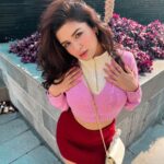 Avneet Kaur Instagram - It’s a love story baby just say yes 🌸💕♥️ #feels #colours #fall Bhopal, Madhya Pradesh