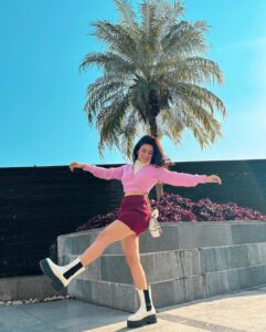 Avneet Kaur Instagram - Souls recognise each other by vibes, not appearances.♥️💕 #styledbyme #bhopaldiaries #avneetstylediaries #whatiwore #winterdays 📸- @amandeepnandra Bhopal, Madhya Pradesh