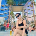 Avneet Kaur Instagram – The pool is calling and I must go! 😛🖤☀️🌴 FIVE Palm Jumeirah Dubai