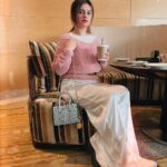 Avneet Kaur Instagram - All happiness depends on a leisurely breakfast.💖🧁 📸- @amandeepnandra Bhopal - The City of Lakes