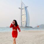 Avneet Kaur Instagram - Just some casual clicks 📸❤️ Wearing- @srstore09 Burj Al Arab