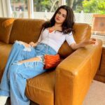 Avneet Kaur Instagram - Feels.🧡 Mumbai, Maharashtra