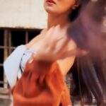 Avneet Kaur Instagram - Shoot days can also be fun 💁🏻‍♀️❤️ #reelthemusic #ootd #fashion 🎥- @riyashhh269