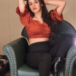 Avneet Kaur Instagram - 🤎 #shootmode MUA- @loveleen_makeupandhair