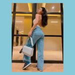 Avneet Kaur Instagram - 💙👟