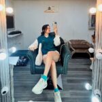 Avneet Kaur Instagram - If you’re searching for that one person that will change your life, take a look in the mirror.🤍💚 #styledbyme #nightshoots