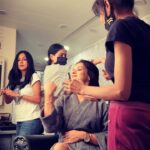 Avneet Kaur Instagram - Literally feeling like a stargirl* 😝 Thanks to these beautiful women for dolling me up and being my #dreamteam ❤️ And also joining in my madness! #girlpower #behindthescenes #tikuwedssheru #workmode #shootshenanigans Mumbai, Maharashtra