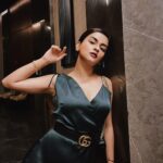 Avneet Kaur Instagram - It takes a little bit of this With a little bit of that A little bit of good With a little bit of bad 🖤 Wearing- @mynomad.in Styled by- @neelangi_johari 📸- @sonianandra Mumbai, Maharashtra