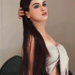 Avneet Kaur Instagram - Guzarish♥️ MUA- @loveleen_makeupandhair 📸- @riyashhh269