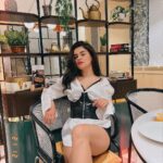 Avneet Kaur Instagram - I was raised to be an independent woman, not the victim of anything.🖤🤍 #dinnertime