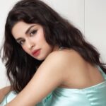 Avneet Kaur Instagram - I put a spell on you.🤍✨