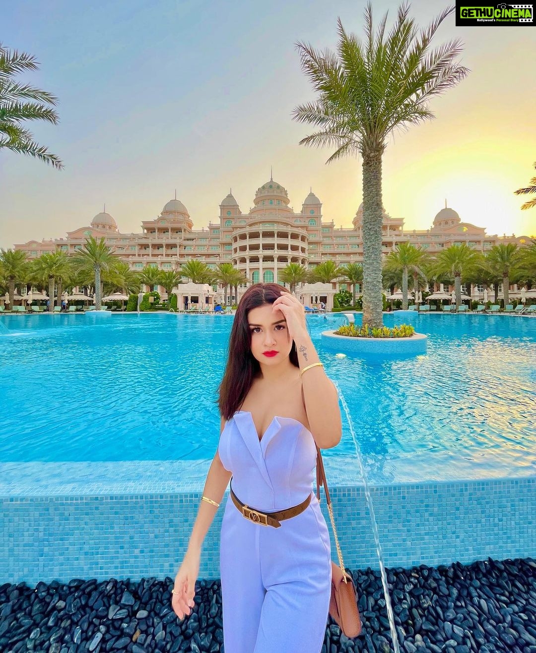 Avneet Kaur Instagram - Such a beauty! πβ€οΈπ
@travelwithjourneylabel @rafflesthepalm @all_mea #RafflesPalm #HotelRoyalty #RafflesHotels #JourneyLabel #TravelWithJourneyLabel #YouAreSpecial #ThinkHolidayThinkJourneyLabel Raffles The Palm Dubai