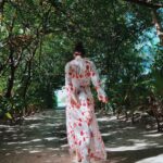 Avneet Kaur Instagram - Far away…..❤️💫