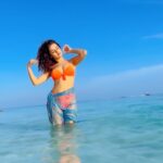 Avneet Kaur Instagram - 🧡☀️ #reelsinstagram #reelitfeelit Maldives