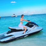 Avneet Kaur Instagram - Trying new things 🚣🏻‍♂️🌊 #maldives2022 #travelwithak #seetheworldwithak Maldives