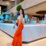 Avneet Kaur Instagram - Livin life in colors 🧡✨ @andazdubaithepalm @alist.ae Andaz Dubai The Palm