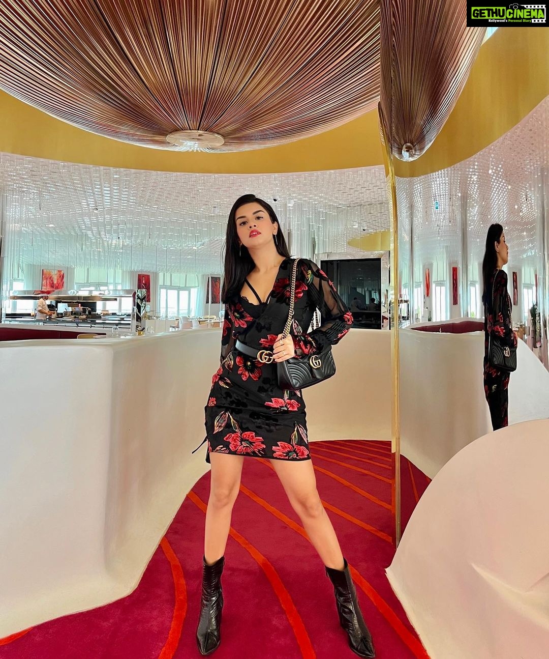 Avneet Kaur Instagram - Darling, you are magic!❤️ @travelwithjourneylabel @rafflesthepalm @all_mea #RafflesPalm #HotelRoyalty #RafflesHotels #JourneyLabel #TravelWithJourneyLabel #YouAreSpecial #ThinkHolidayThinkJourneyLabel Raffles The Palm Dubai