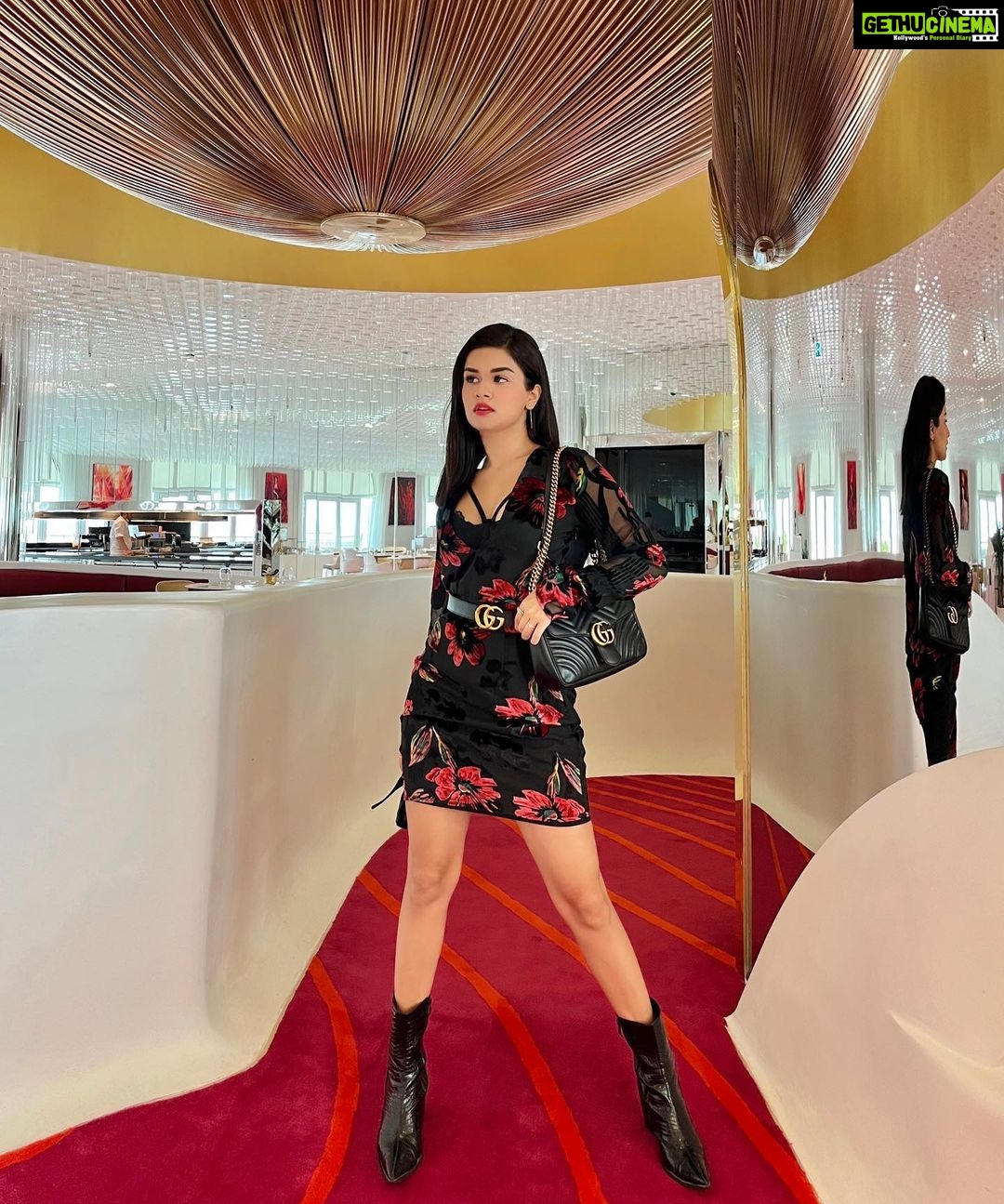 Avneet Kaur Instagram - Darling, you are magic!❤️ @travelwithjourneylabel @rafflesthepalm @all_mea #RafflesPalm #HotelRoyalty #RafflesHotels #JourneyLabel #TravelWithJourneyLabel #YouAreSpecial #ThinkHolidayThinkJourneyLabel Raffles The Palm Dubai