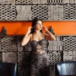 Avneet Kaur Instagram - Glamour never takes a day off.🖤🔥 @travelwithjourneylabel @rafflesthepalm @all_mea #RafflesPalm #HotelRoyalty #RafflesHotels #JourneyLabel #TravelWithJourneyLabel #YouAreSpecial #ThinkHolidayThinkJourneyLabel Raffles The Palm Dubai