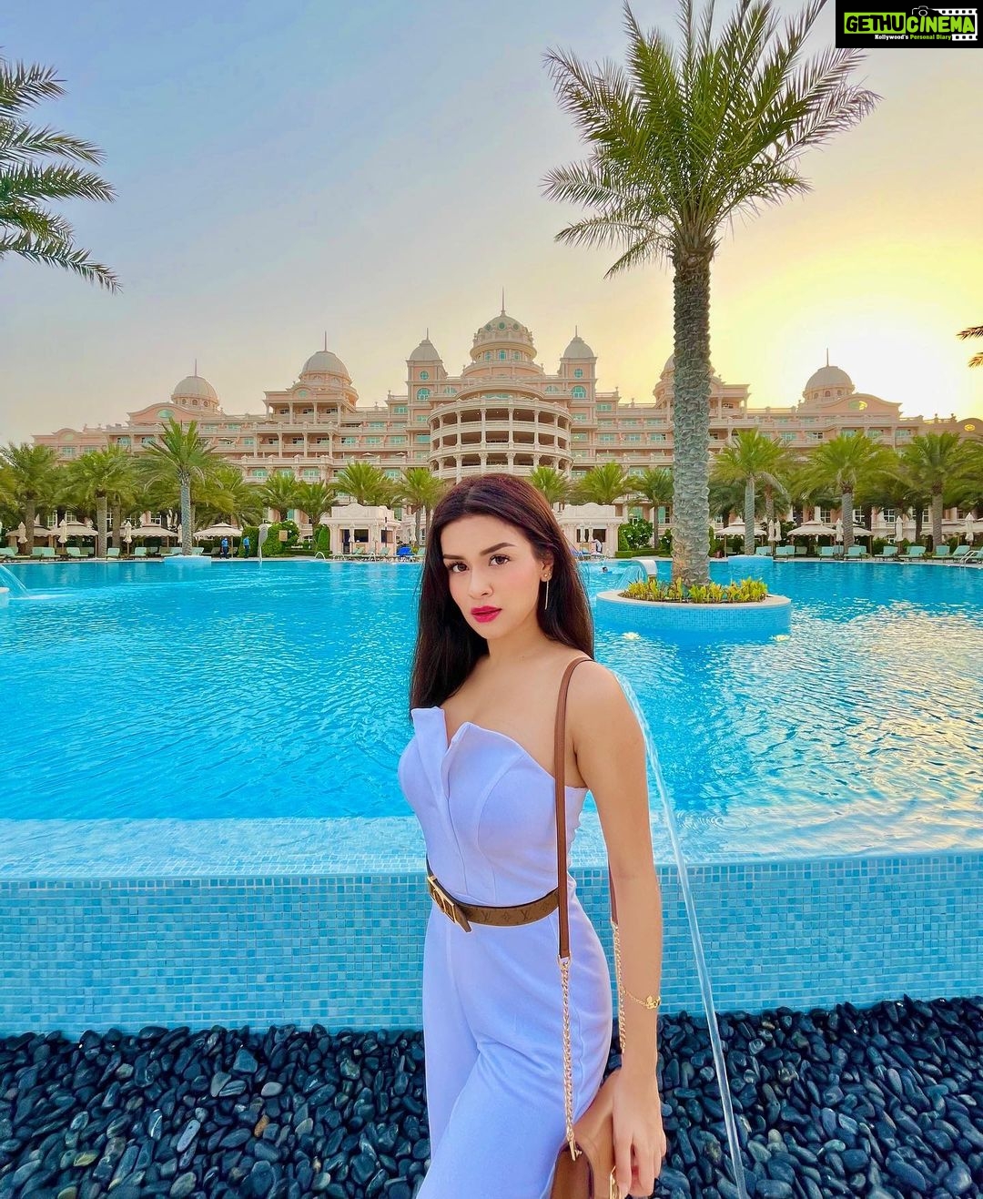 Avneet Kaur Instagram - Such a beauty! πβ€οΈπ
@travelwithjourneylabel @rafflesthepalm @all_mea #RafflesPalm #HotelRoyalty #RafflesHotels #JourneyLabel #TravelWithJourneyLabel #YouAreSpecial #ThinkHolidayThinkJourneyLabel Raffles The Palm Dubai