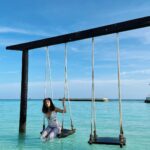 Avneet Kaur Instagram - Life’s short. Swing high.🌊🌅💙🌴 Outfit: @clothesnyou Stylist: @styling.your.soul Maldives