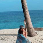 Avneet Kaur Instagram – Ocean+sand= happiness 💙🌊🦋 #maldives #2022 #travelwithak #seetheworldwithak 

Styling: @styling.your.soul
Outfit: @sorayabymalvika Maldives